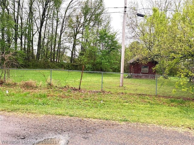 904 Alma Avenue, Mulberry, AR 72947