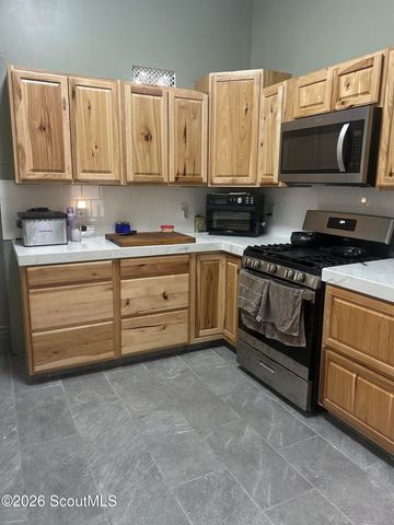 909 Gilmore Street, Waycross, GA 31501