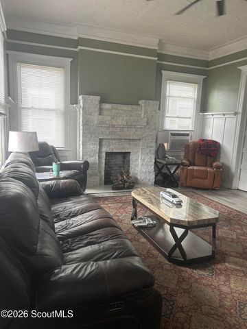 909 Gilmore Street, Waycross, GA 31501