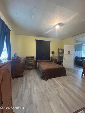 909 Gilmore Street, Waycross, GA 31501