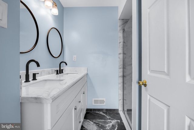 8103 CYPRESS CT, Palmyra, NJ 08065