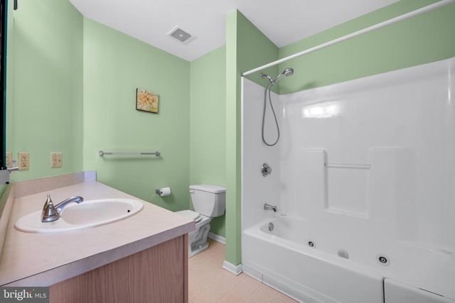 8103 CYPRESS CT, Palmyra, NJ 08065