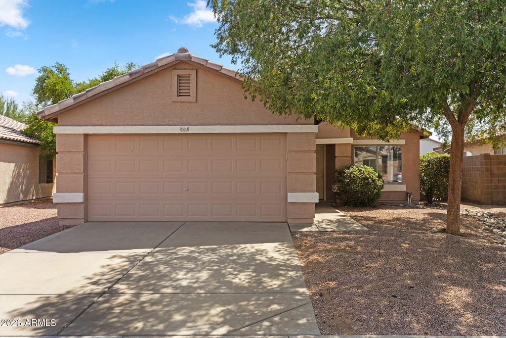 15011 W HEARN Road, Surprise, AZ 85379 — exterior