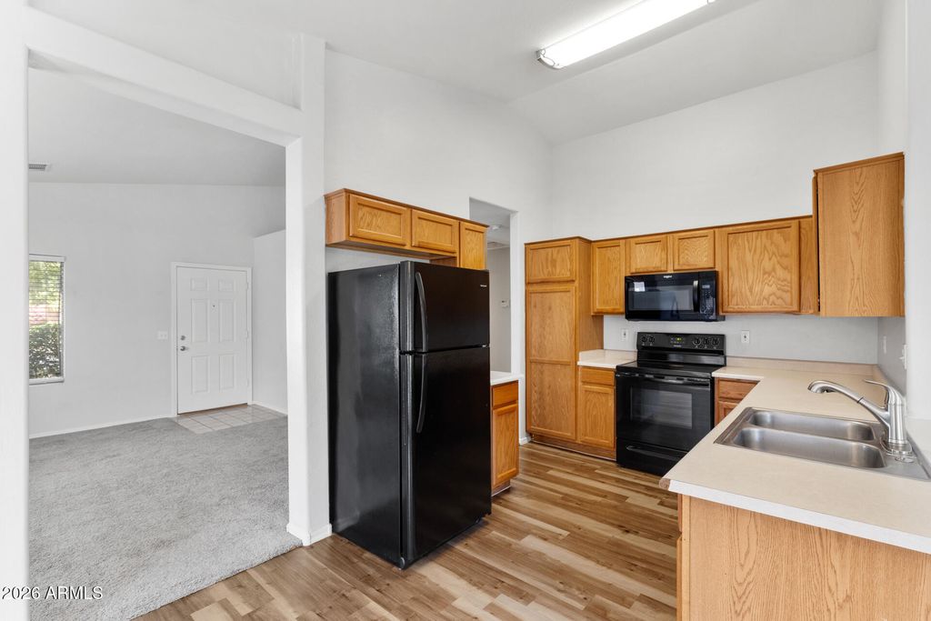 15011 W HEARN Road, Surprise, AZ 85379 — photo 2