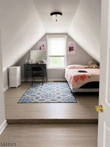 25 W 15Th St, Linden City, NJ 07036