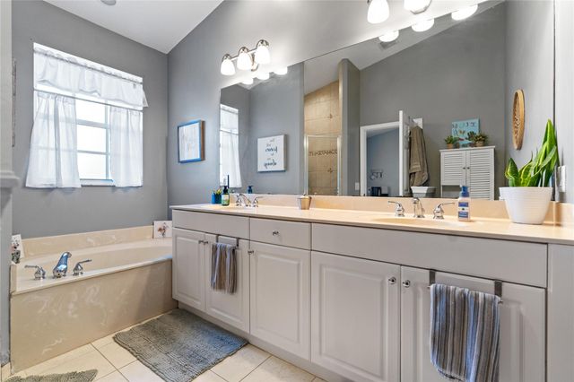 3342 Lakeside Dr 3342, Davie, FL 33328