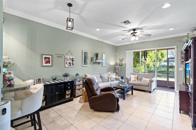 3342 Lakeside Dr 3342, Davie, FL 33328