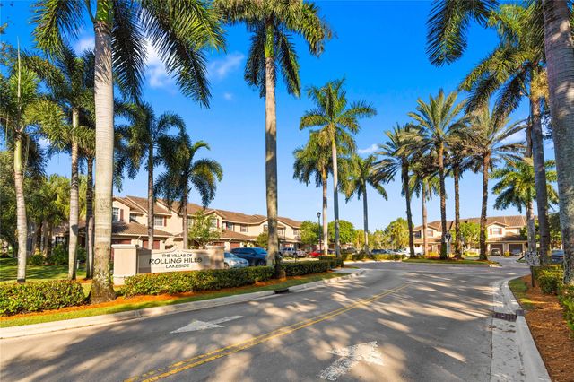 3342 Lakeside Dr 3342, Davie, FL 33328