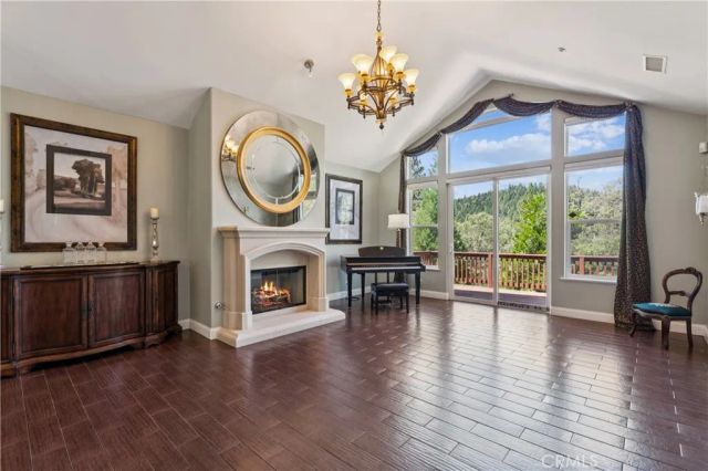 468 S Cumberland, Lake Arrowhead, CA 92352