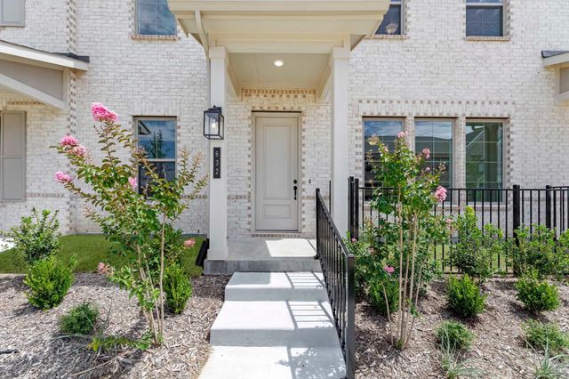 632 Blue Ridge Drive, Mansfield, TX 76063
