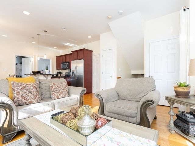 309 Wood Ave 3, Boston, MA 02136