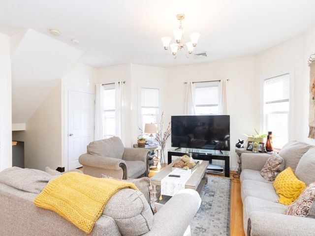 309 Wood Ave 3, Boston, MA 02136