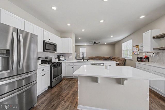 45 FAIRHILL AVE, Egg Harbor Township, NJ 08234
