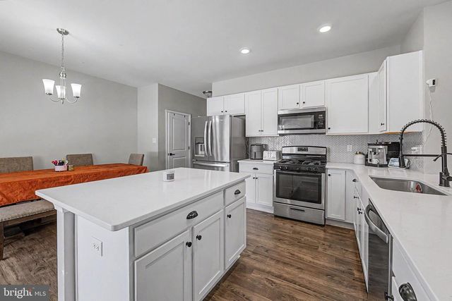45 FAIRHILL AVE, Egg Harbor Township, NJ 08234