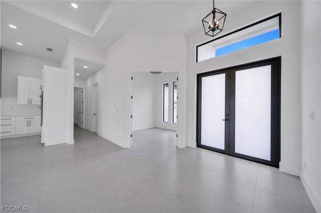 706 SW 28th ST, Cape Coral, FL 33914