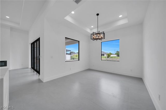 706 SW 28th ST, Cape Coral, FL 33914