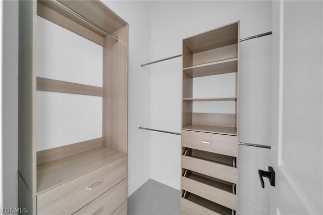 706 SW 28th ST, Cape Coral, FL 33914