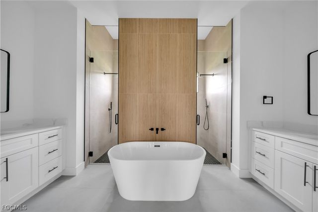 706 SW 28th ST, Cape Coral, FL 33914