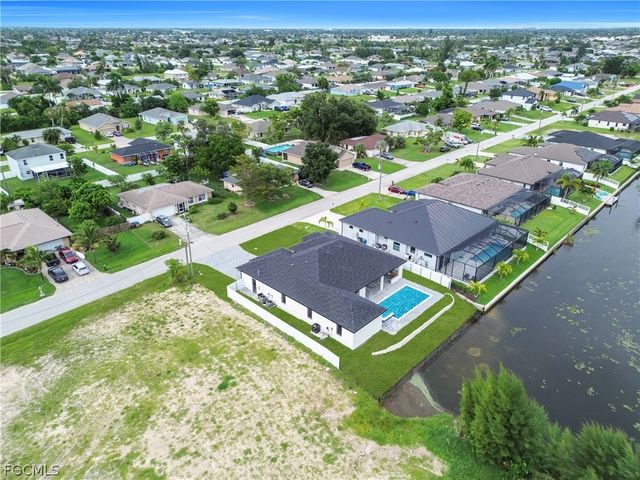 706 SW 28th ST, Cape Coral, FL 33914
