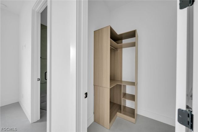 706 SW 28th ST, Cape Coral, FL 33914