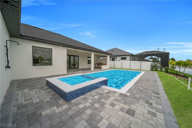 706 SW 28th ST, Cape Coral, FL 33914