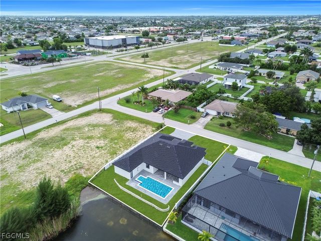 706 SW 28th ST, Cape Coral, FL 33914