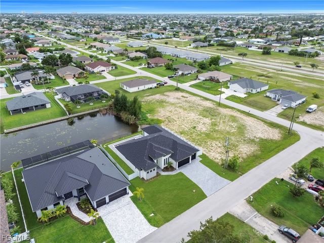 706 SW 28th ST, Cape Coral, FL 33914