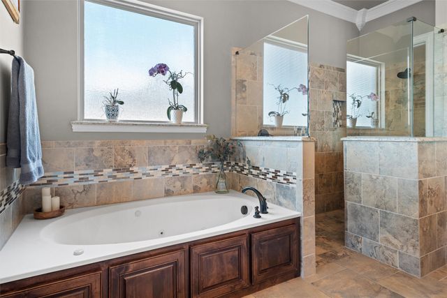 11055 Hancock Avenue, Talty, TX 75126