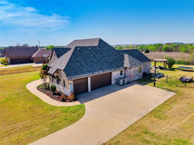 11055 Hancock Avenue, Talty, TX 75126