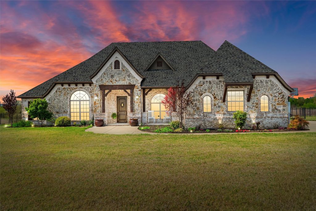 11055 Hancock Avenue, Talty, TX 75126