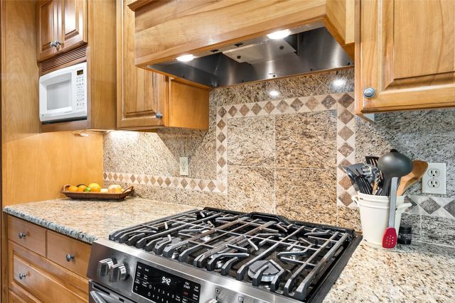 16926 SE 327th Place, Auburn, WA 98092