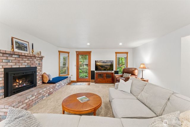 16926 SE 327th Place, Auburn, WA 98092