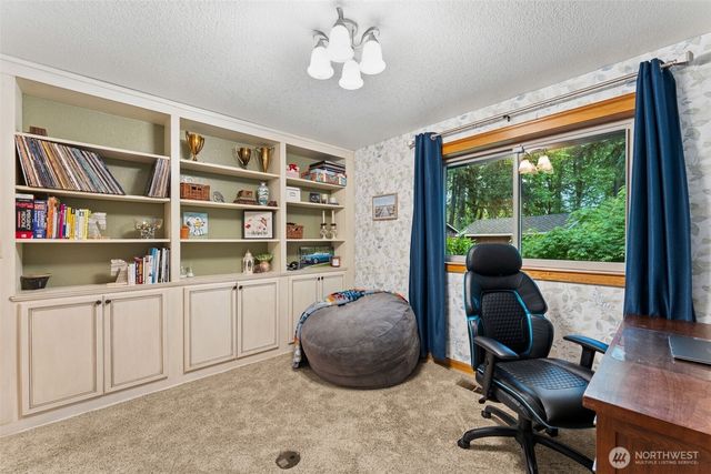 16926 SE 327th Place, Auburn, WA 98092