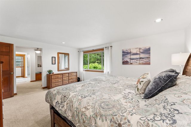 16926 SE 327th Place, Auburn, WA 98092