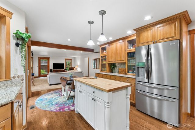 16926 SE 327th Place, Auburn, WA 98092