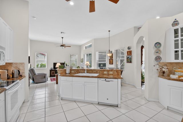 6715 Chimere Terrace, Boynton Beach, FL 33437