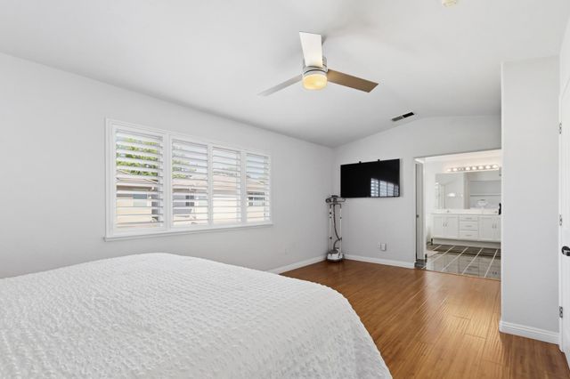 11 Sabre Ct, Sacramento, CA 95835