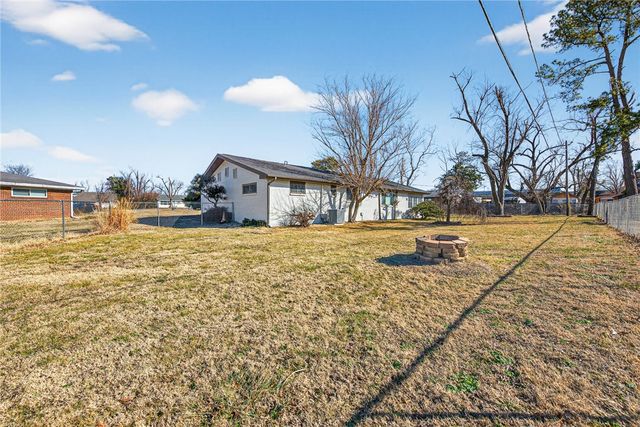 600 S Scott Circle, Rogers, AR 72758