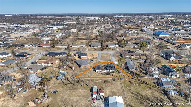 600 S Scott Circle, Rogers, AR 72758