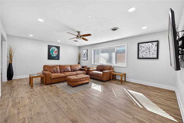 600 S Scott Circle, Rogers, AR 72758