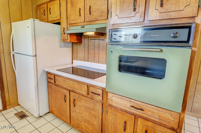 640 North Cecil Street, Newport, TN 37821