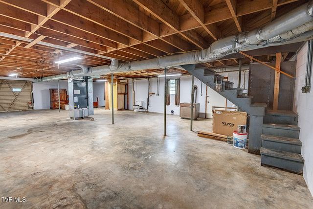 640 North Cecil Street, Newport, TN 37821