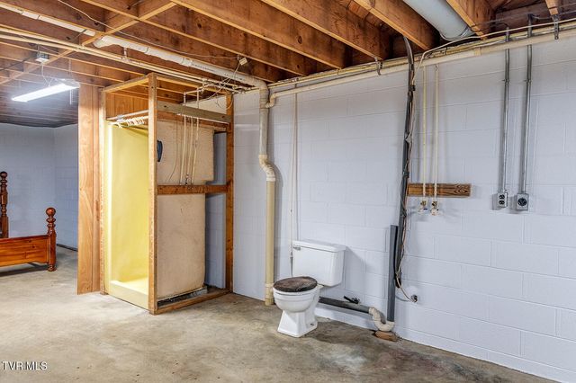 640 North Cecil Street, Newport, TN 37821