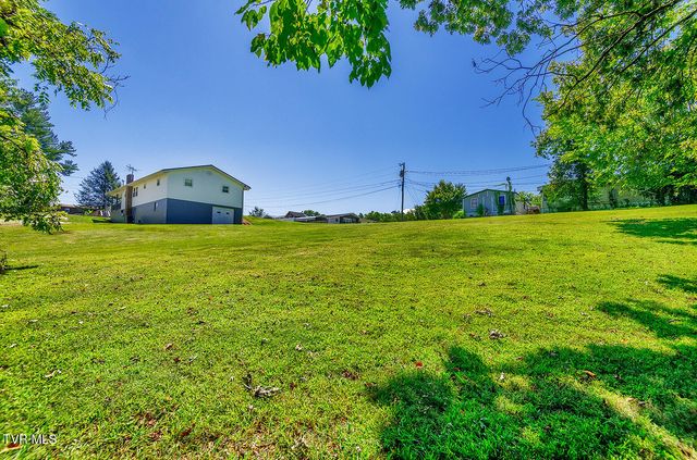 640 North Cecil Street, Newport, TN 37821