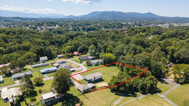 640 North Cecil Street, Newport, TN 37821