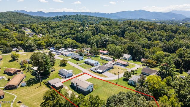 640 North Cecil Street, Newport, TN 37821