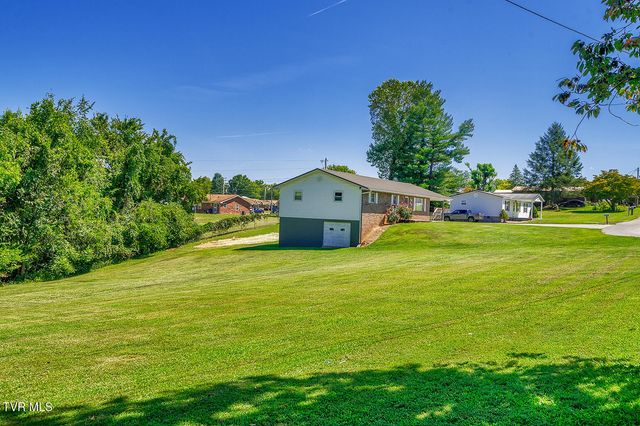 640 North Cecil Street, Newport, TN 37821