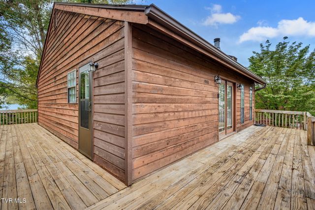1981 Michael Drive, Johnson City, TN 37604