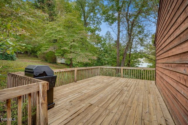 1981 Michael Drive, Johnson City, TN 37604