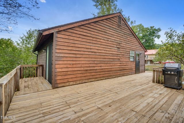 1981 Michael Drive, Johnson City, TN 37604